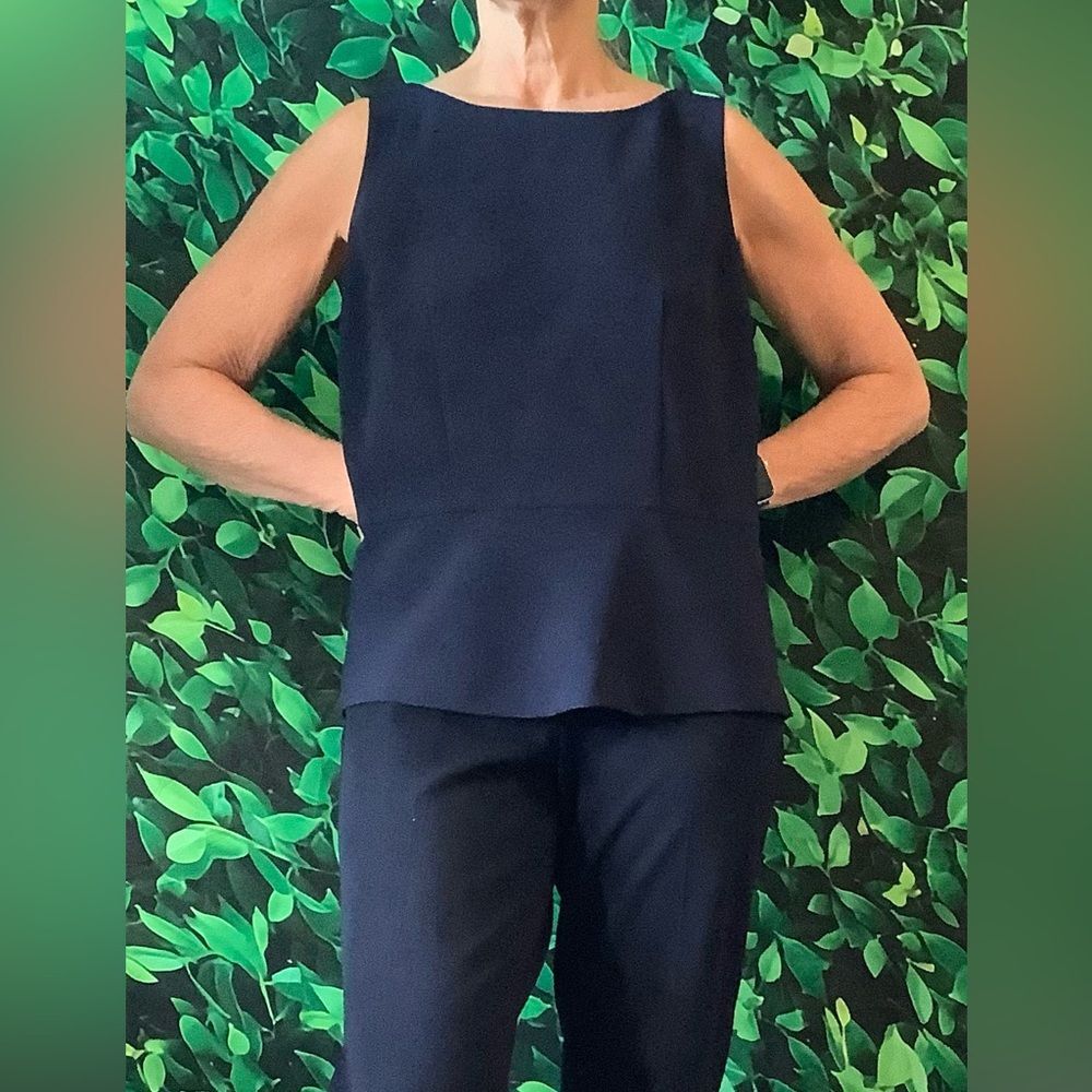 🔵 Talbots Navy Sleeveless Peplum Top – Rounded Neck – Size 6 - Picture 3 of 10